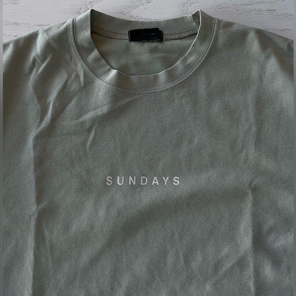 Oak and Fort tee “sundays” - Picture 2 of 3